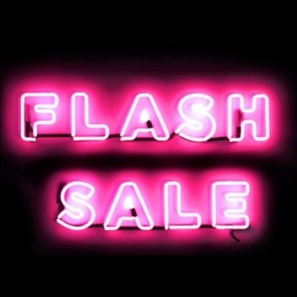 ❗️FLASH SALE  15- 60% OFF ENTIRE CLOSET❗️